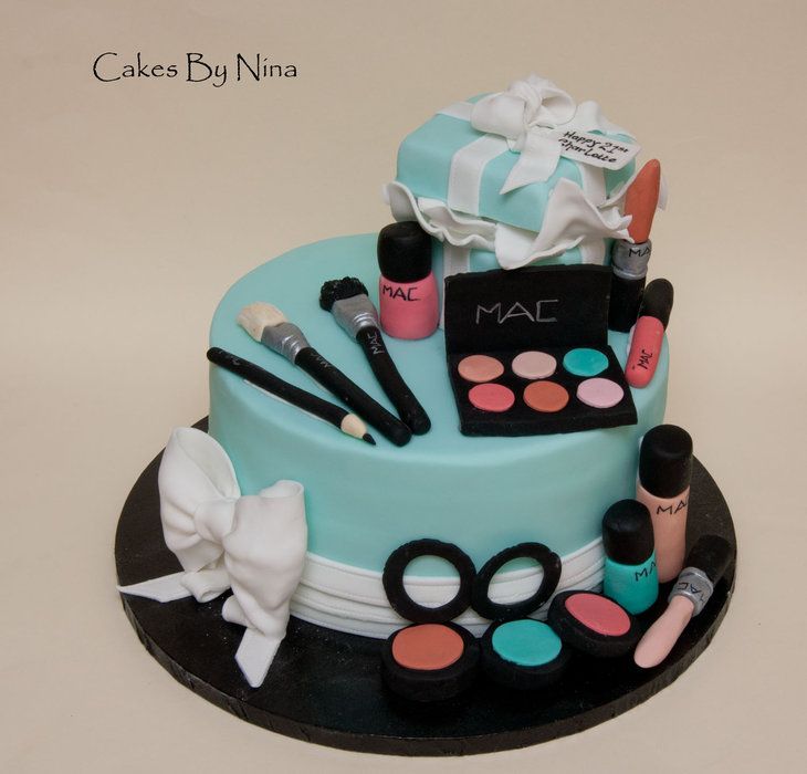 Makeup Delight Cake